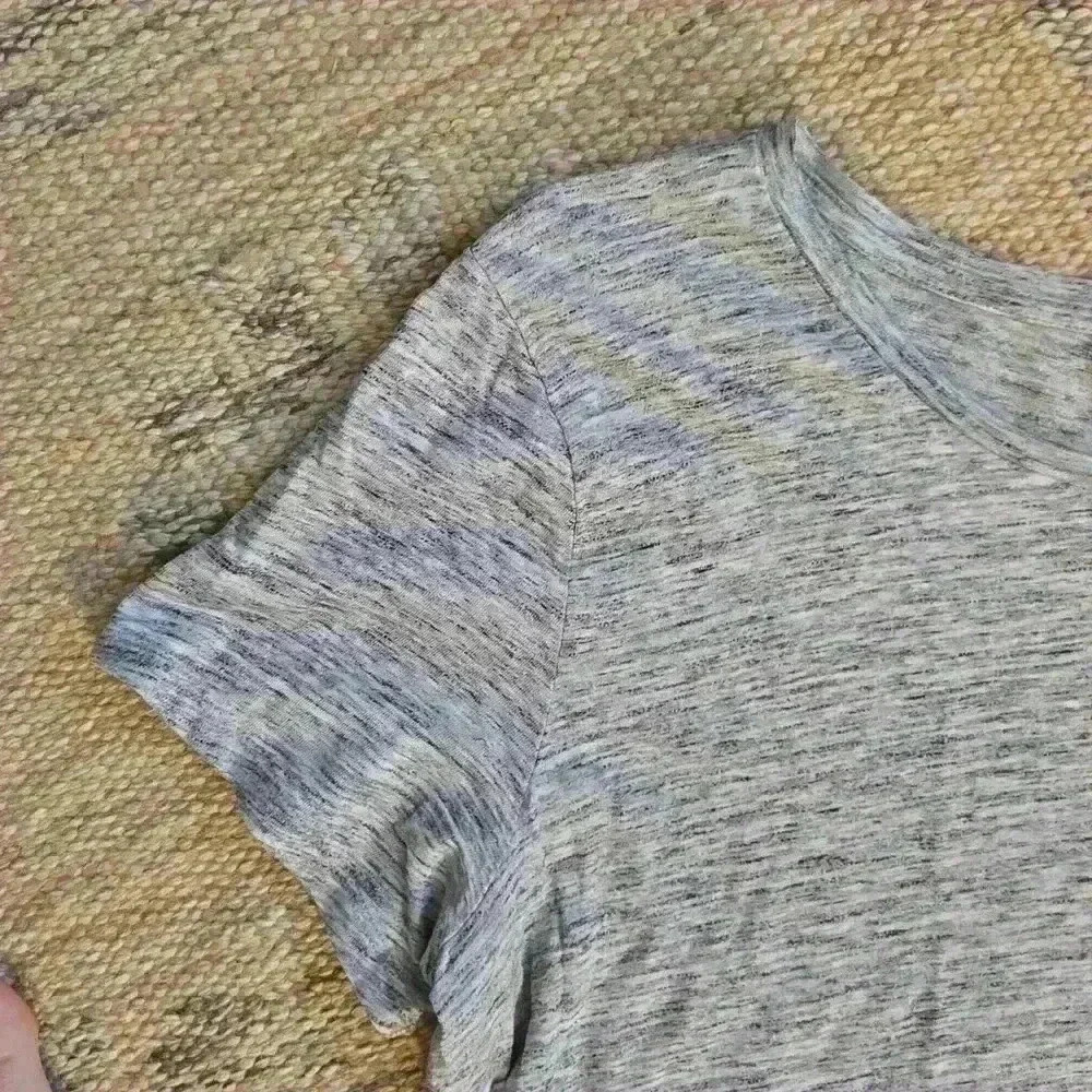 Grey Old Navy Tee - Picture 3 of 6